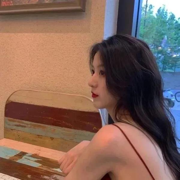 女奴